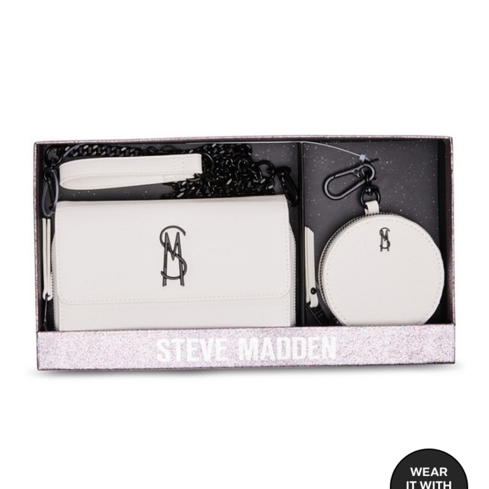Steve Madden Boxed Carina Crossbody Wallet
